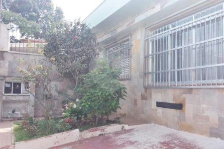Casa Térrea à venda com 3 quartos, sendo 1 suíte,  em Parque Jabaquara, São Paulo, SP