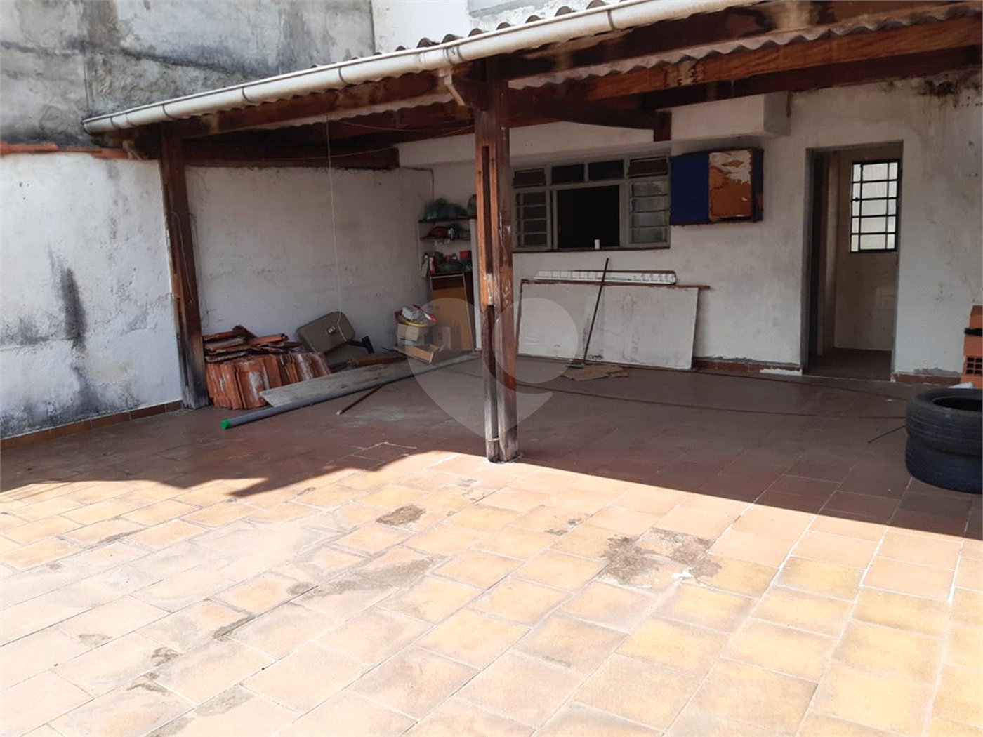Casa à venda com 3 quartos, sendo 1 suíte, no condomínio Sem Nome, São Paulo - SP