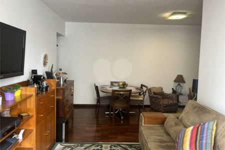Apartamento à venda com 3 quartos, sendo 1 suíte, em Vila Monte Alegre, São Paulo, SP