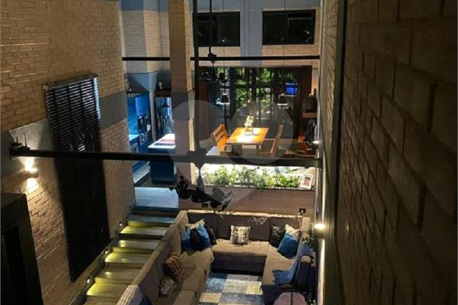 Sobrado à venda com 2 suítes em Vila Sabrina, São Paulo, SP