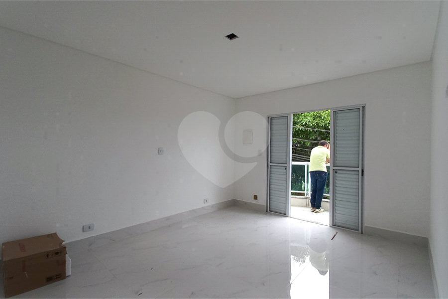 Sobrado à venda com 3 suítes em Vila Nova Mazzei, São Paulo, SP