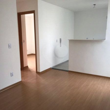 Apartamento no condomínio Monte Berlim