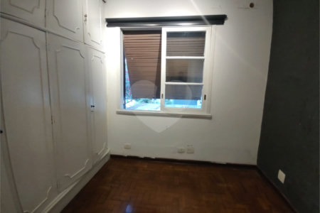 Sobrado à venda com 5 quartos, sendo 3 suítes, em Cidade Monções, São Paulo, SP