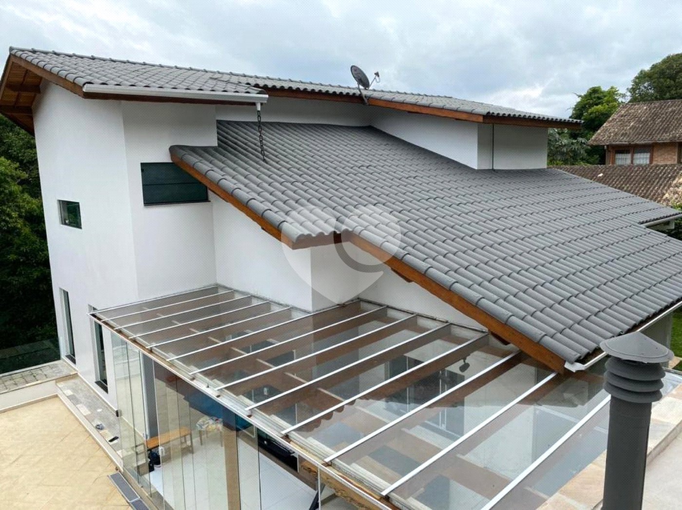 Casa à venda ou para alugar com 4 suítes no condomínio Associação Reserva das Hortênsias, Mairiporã - SP
