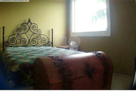 Casa à venda com 3 quartos, sendo 1 suíte,  no condomínio Aruã, Mogi das Cruzes - SP