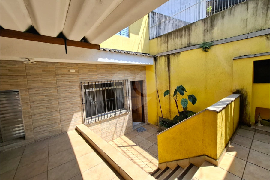 Sobrado à venda com 3 quartos no Brasilândia, São Paulo, SP