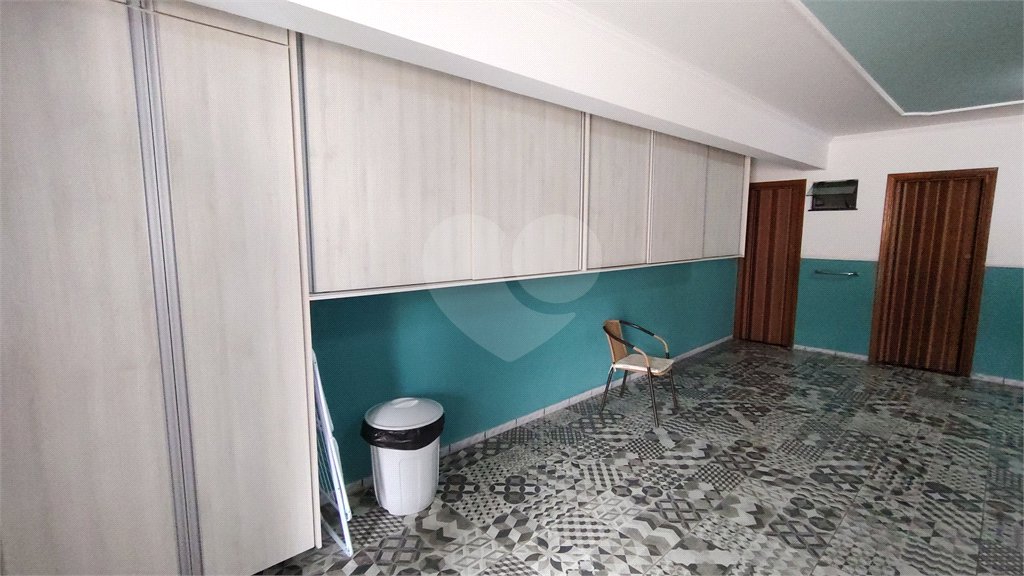 Sobrado à venda com 4 quartos, sendo 3 suítes, em Parque São Domingos, São Paulo, SP