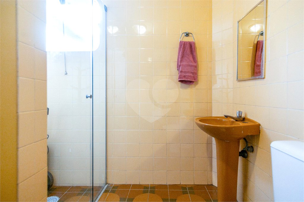 Casa Térrea à venda com 3 quartos, sendo 1 suíte, em Vila Inah, São Paulo, SP