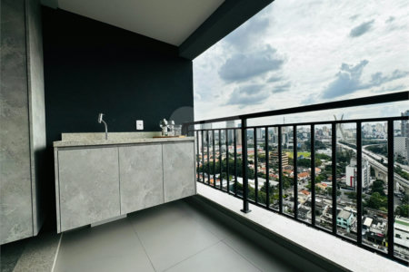 Apartamento à venda com 3 quartos em Vila Cordeiro, São Paulo, SP