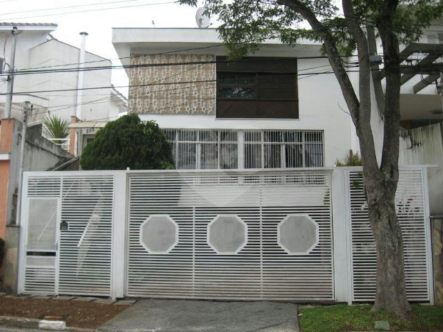 Sobrado à venda com 4 quartos, sendo 1 suíte,  em Palmas do Tremembé, São Paulo, SP