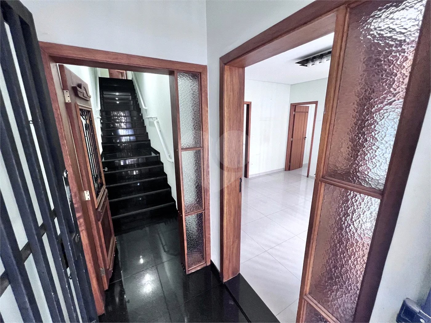Prédio Comercial de Alto Padrão - 253m², 5 Salas, 5 banheiros , 3 Vagas , à venda na Moóca