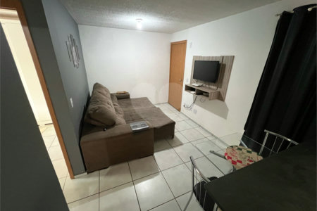 Apartamento térreo com 2 dormitórios