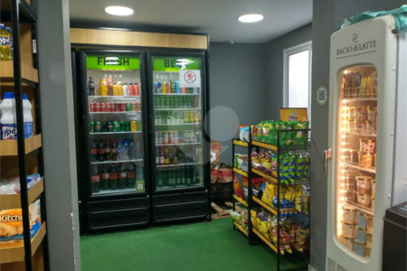 Apto no Cambuci de 55m2, com 2 dorms, 2 banheiros, 1 suíte, 1 vaga. Estuda permuta.