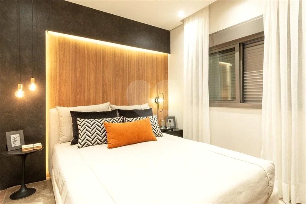 Apartamento novo com 129m² na Mooca com 2 suítes e 2 vagas.