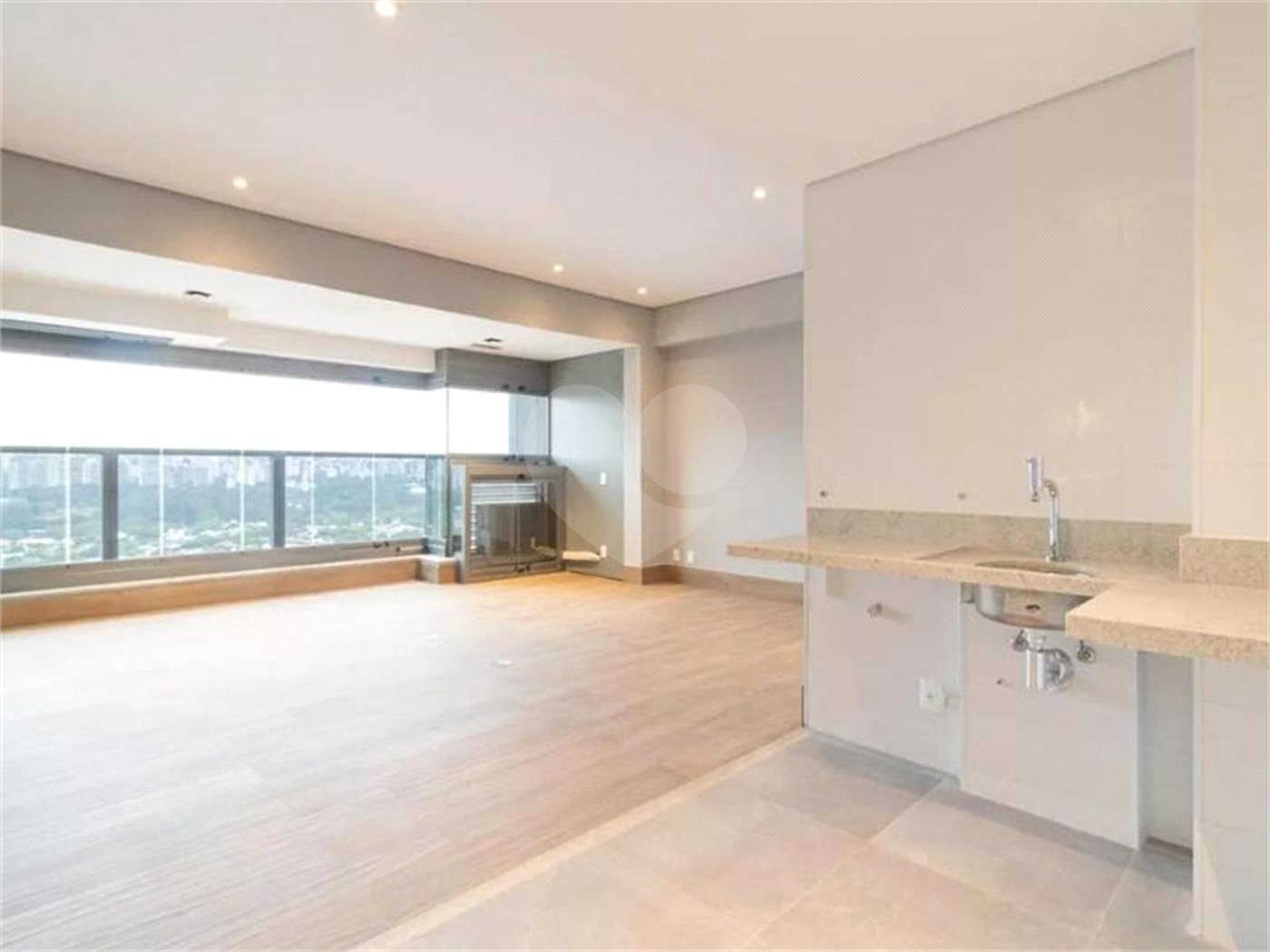 Studio de Alto Padrão no Cobiçado JK Square, Itaim Bibi | 42m², 1 Vaga