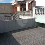 Ótimo sobrado, com amplo espaço interno (127m2), possuindo 03 dormitórios (01 suíte),