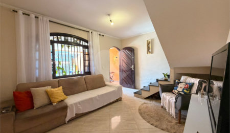 Sobrado à venda com 3 quartos, sendo 1 suíte,  em Jardim Califórnia, Sorocaba, SP