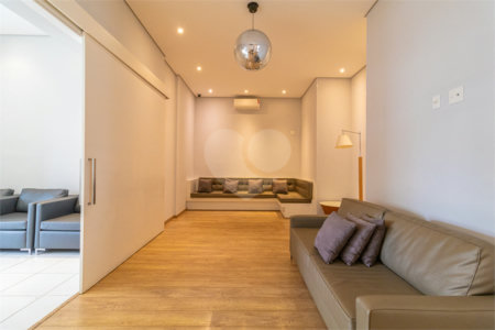 Apartamento à venda com 3 quartos, sendo 1 suíte,  em Morumbi, São Paulo, SP
