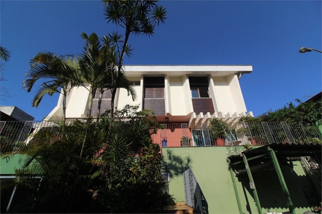 Casa à venda com 4 suítes em Jardim Leonor, São Paulo, SP