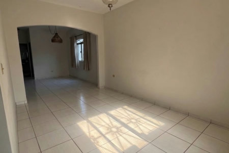 Casa à venda com 3 quartos, sendo 1 suíte, em Jardim das Oliveiras, Três Lagoas, MS