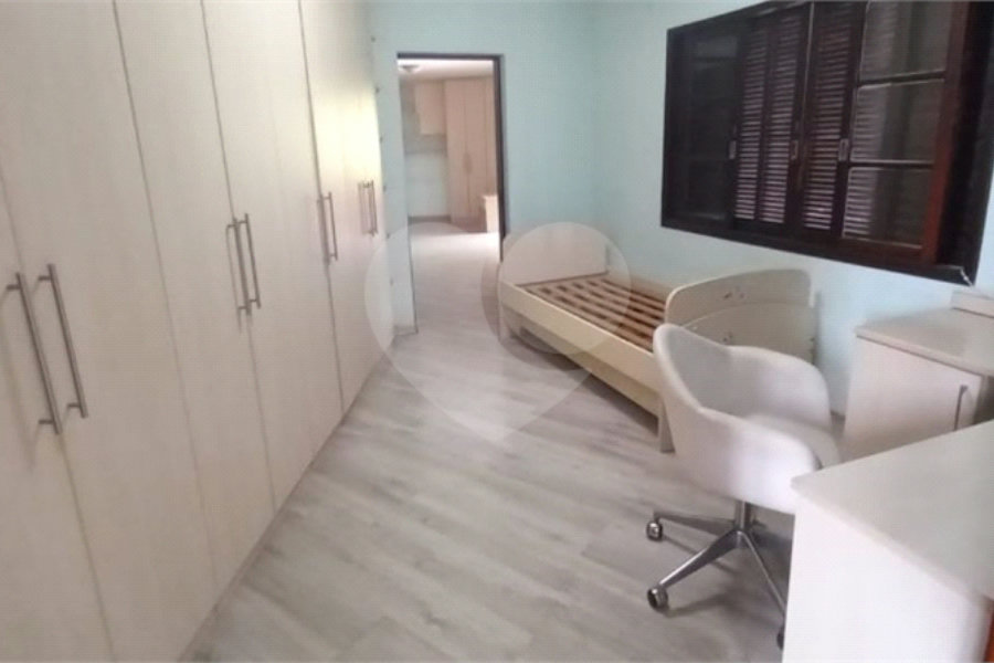 Sobrado para alugar com 3 quartos, sendo 1 suíte, em Parque Maria Domitila, São Paulo, SP