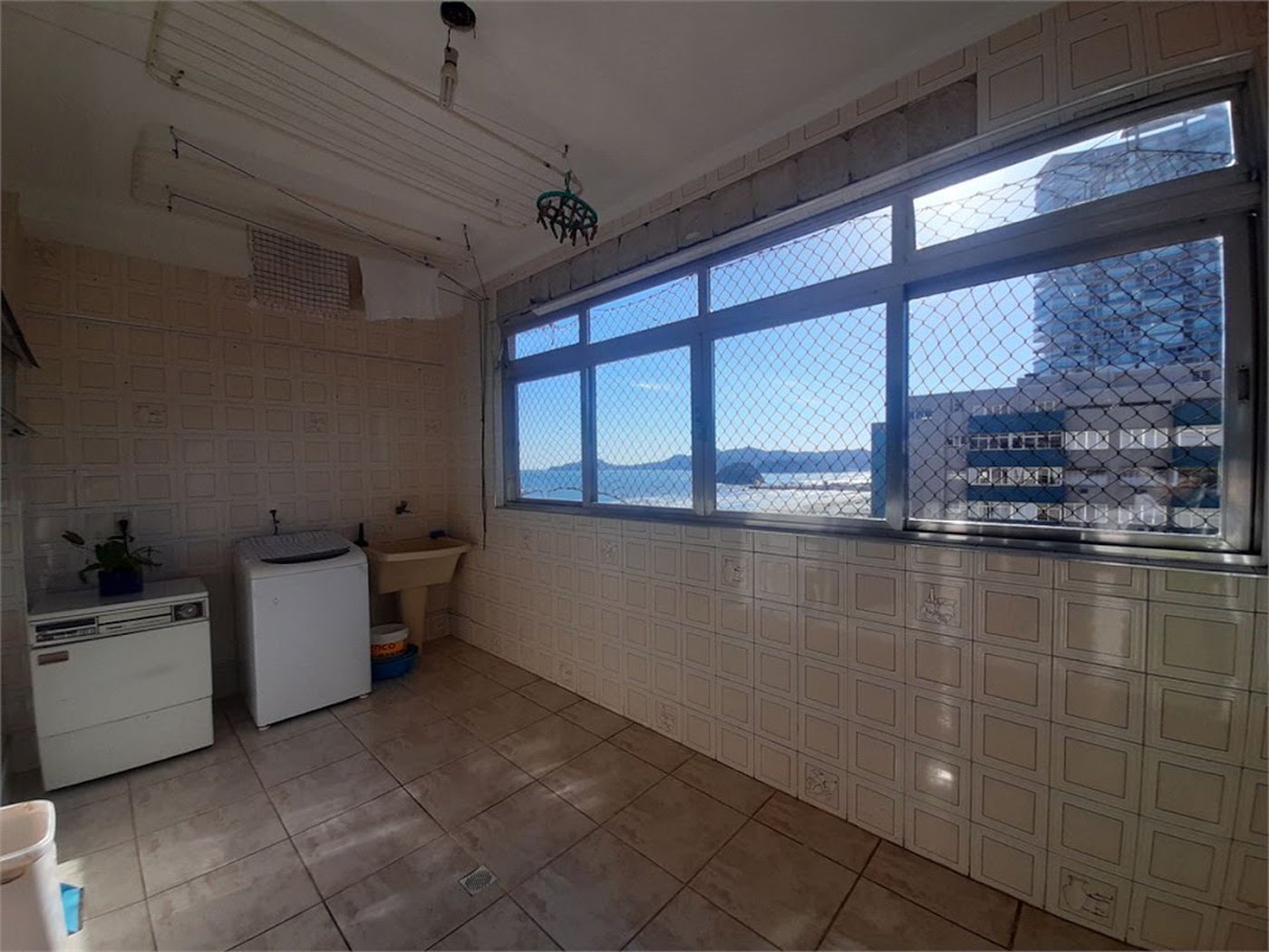 Apartamento Residencial à venda, Gonzaga, Santos - AP1762.