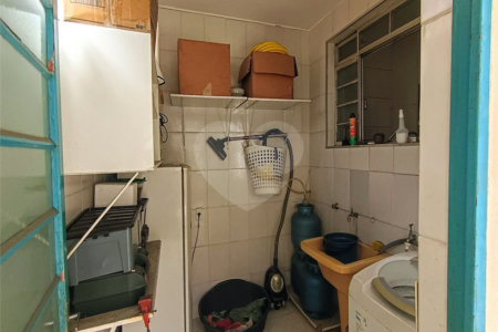 Casa Térrea à venda com 5 quartos, sendo 1 suíte, em Chora Menino, São Paulo, SP
