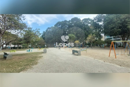 Casa à venda com 3 quartos, sendo 1 suíte, no condomínio Eldourado, São José dos Campos - SP