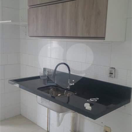 Apartamento para alugar com 3 quartos, sendo 1 suíte, em Lar São Paulo, São Paulo, SP
