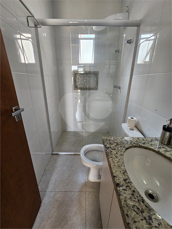 Sobrado à venda com 3 quartos, sendo 1 suíte,  em Vila Nivi, São Paulo, SP