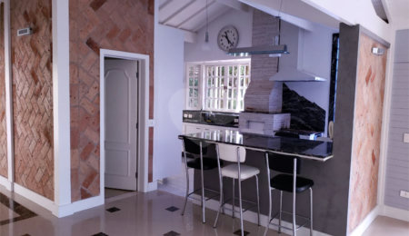 Casa à venda com 2 quartos, sendo 1 suíte,  em Cumbari, Mairiporã, SP