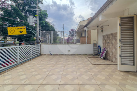 Sobrado à venda com 3 quartos, sendo 1 suíte, em Jardim Vera Cruz, São Paulo, SP