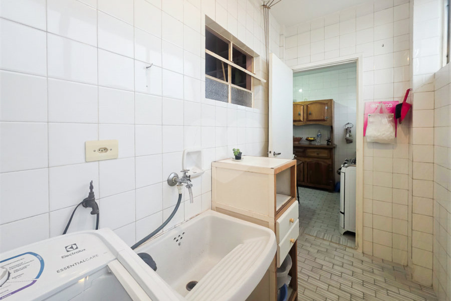 Apartamento - Sumaré - 2 Quartos / Dormitórios - 1 Vaga - Venda / Compra