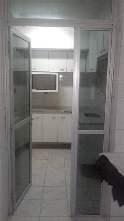 Apartamento à venda com 3 quartos, sendo 1 suíte,  em Jardim Parque Morumbi, São Paulo, SP