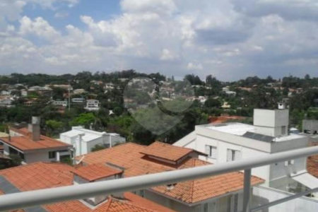 Sobrado à venda com 3 suítes em Jardim Leonor, São Paulo, SP