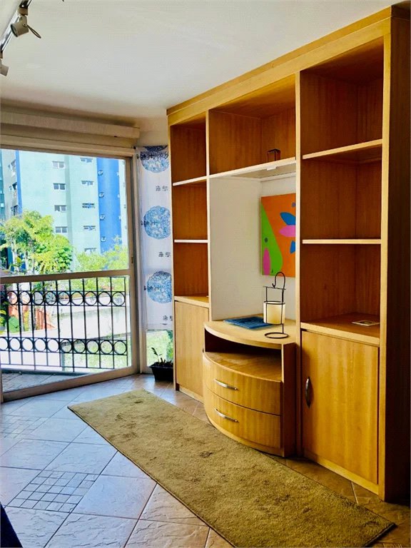 Apartamento à venda com 1 quarto em Real Parque, São Paulo, SP
