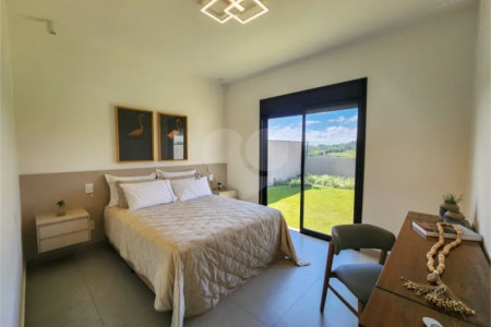 Casa à venda com 3 quartos, sendo 1 suíte, no condomínio Consoli Residencial, Atibaia - SP
