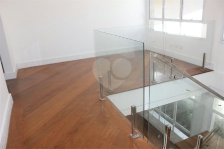 Casa à venda ou para alugar com 4 suítes em Alphaville, Santana de Parnaíba, SP