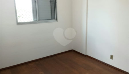 Apartamento à venda com 2 quartos em Jardim Ivana, São Paulo, SP