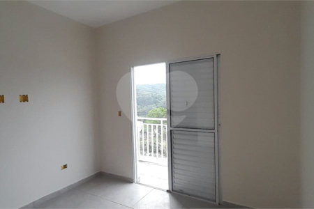 Casa à venda com 2 suítes em Vila Santa Helena, Atibaia, SP
