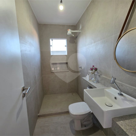 Casa em condomínio à venda com 3 quartos, sendo 1 suíte,  em Ogiva, Cabo Frio, RJ