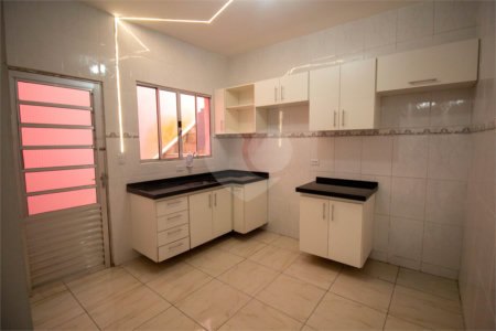 Casa à venda com 2 quartos em Reneville, Mairinque, SP