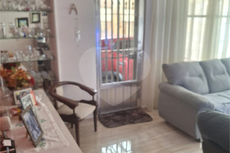 Casa à venda com 4 quartos, sendo 1 suíte, em Sapopemba, São Paulo, SP