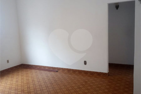 Casa à venda com 2 quartos, sendo 1 suíte, no Centro, Mangaratiba, RJ
