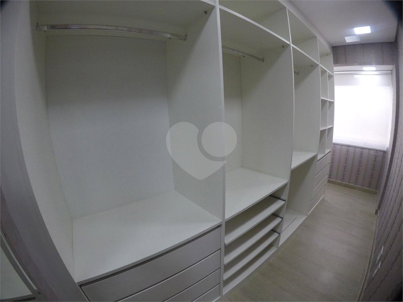 Apartamento à venda com 3 suítes no Centro, Santo André, SP