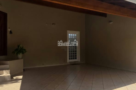 Casa térrea com vista para a Pedra Grande em Atibaia