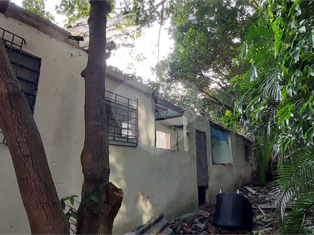 Terreno à venda em Parada Inglesa, São Paulo, SP