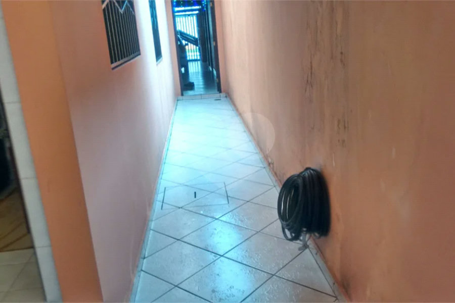 Sobrado à venda com 3 quartos, sendo 1 suíte, em Vila Galvão, Guarulhos, SP