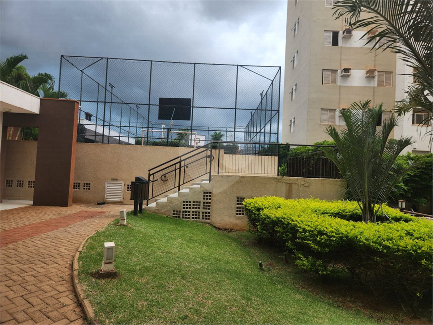 Apartamento à venda com 3 quartos, sendo 1 suíte, em Jardim dos Manacás, Araraquara, SP
