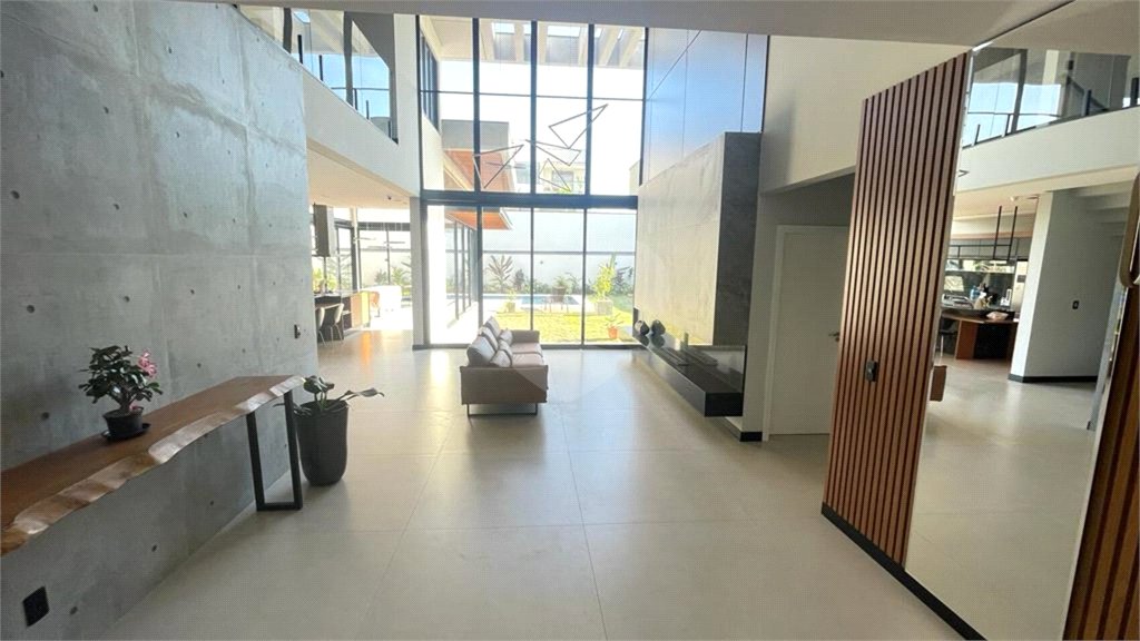 Casa à venda com 4 suítes no condomínio Colinas do Paratehy (norte), São José dos Campos - SP